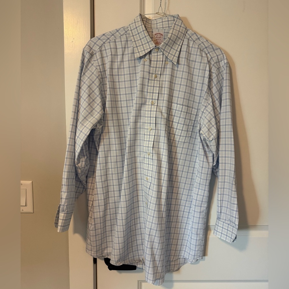 Brooks Brothers Madison blue checkered button up non iron cotton shirt 16.5 32